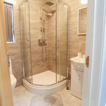 2 Bedroom Near Airport - Nec - Centre Birmingham